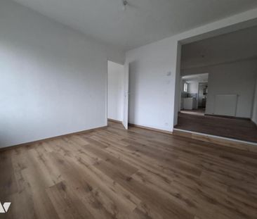 Maison semi-mitoyenne, 1 chambre, un bureau, une cour - Photo 1