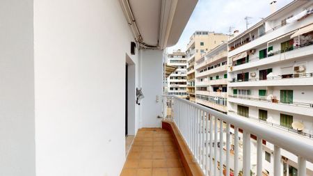 3 room luxury Apartment for rent in Palma de Mallorca, Spain - Photo 3