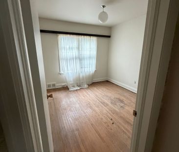 For Lease - 40 Ovida Avenue, Toronto, Ontario - Photo 2