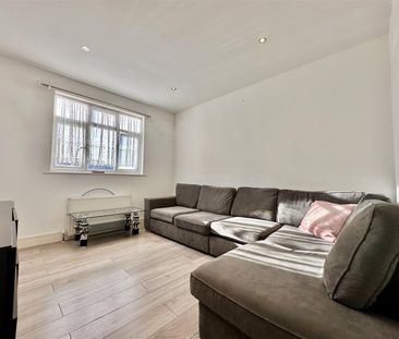 Bilton Road, Greenford - Photo 2