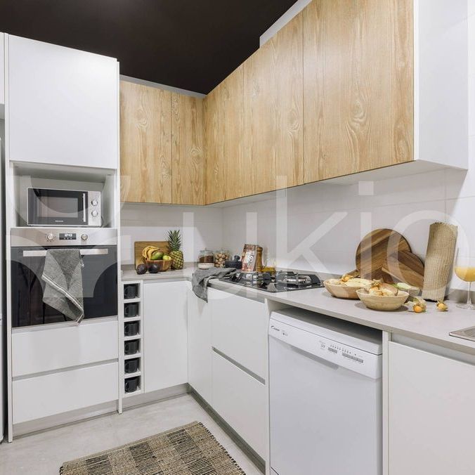 4 room luxury Flat for rent in Barcelona, Spain - Photo 1