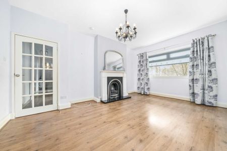 Price £950 pcm - Available Now - Unfurnished - Photo 3