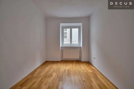 | PERFEKTE WOHNUNG FÜR WG | 4 ZIMMER | OPTIMALE AUFTEILUNG | MIT BILICK AUF DEN HAUPTPLATZ - Photo 2