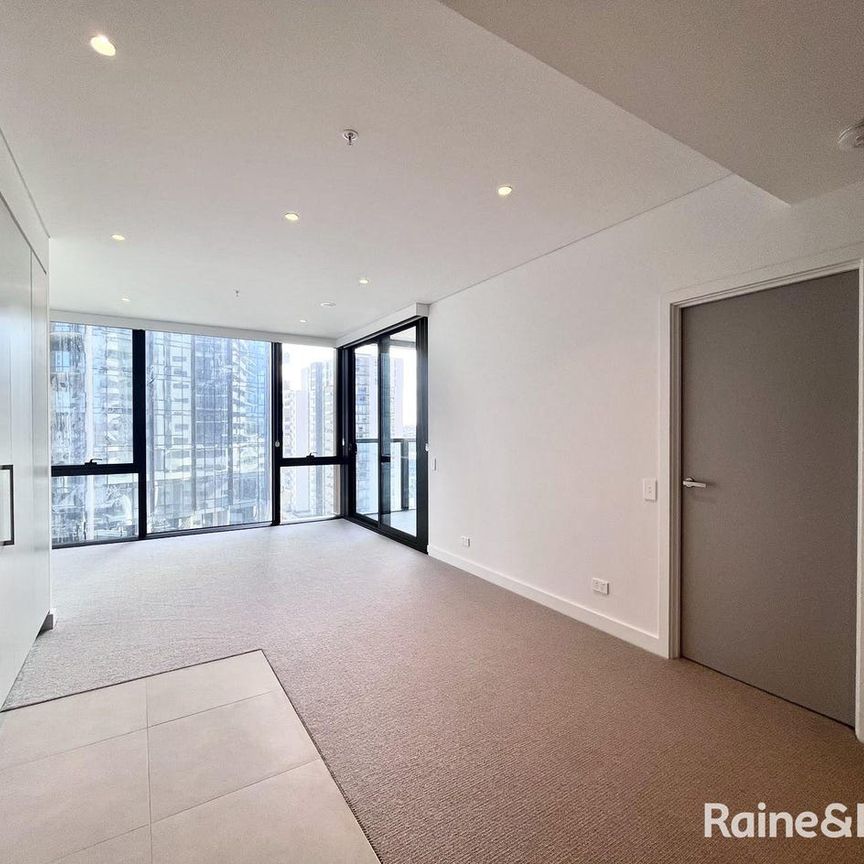 Stunning Near New One Bedroom Apartment in Rhodes Central The Peake Building - Photo 1