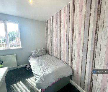 3 bedroom end of terrace house to rent - Photo 6