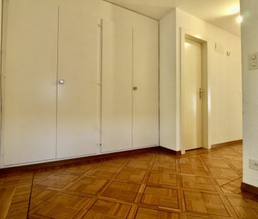 Appartement de charme au coeur de Lausanne, avec cheminée - Foto 2