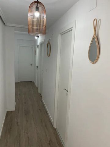 Carrer del Poeta Alberola, Valencia, Valencian Community 46018 - Photo 5