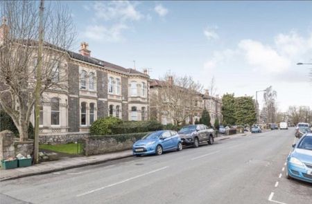 1 Bed Flat, Redland Road, BS6 - Photo 2