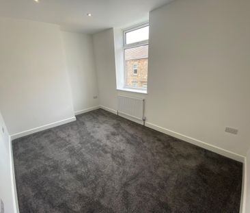 Swaine Hill Crescent, Leeds, Yeadon - Photo 2