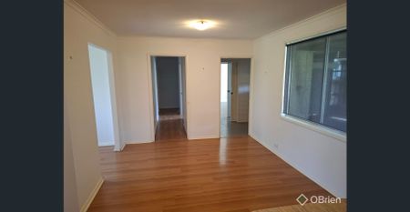 PRIME LOCATION - WALK TO ALL AMENITIES - Photo 3