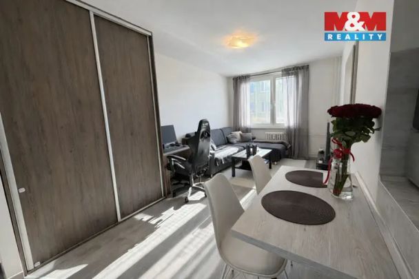 Pronájem bytu 2+kk, 42 m - Fotografie 1