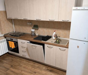 Închiriază Apartament 3 camere Dâmbovița - Fotografie 6