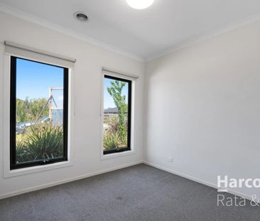 4 Bedroom Family Home! - Photo 2