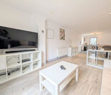 Park Crescent, Southport – 2 Bed with own entrance and courtyard - Photo 1