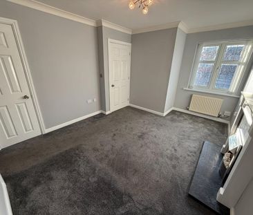 Telford Close, Castleford - Photo 6