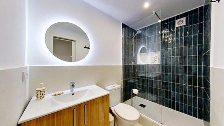 5 room luxury Apartment for rent in Valencia, Spain - Photo 2