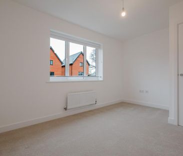 2 bedroom semi-detached house to rent - Photo 2