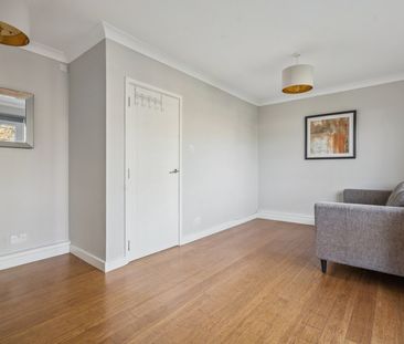 3 bedroom apartment to rent - Photo 3