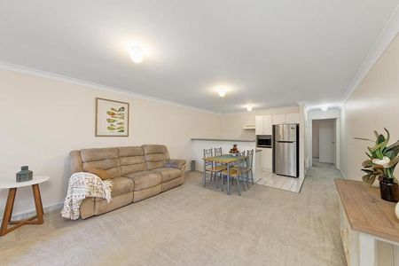 36/12 Albermarle Place - Photo 4