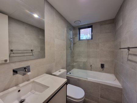 1/6 Prince Edward Avenue, McKinnon VIC 3204 - Townhouse For Rent | Domain - Photo 3