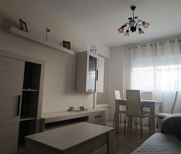 Alquiler de piso en Calle Ancha, 25 - Photo 2