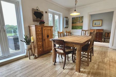 4 bedroom detached house to rent - Photo 5