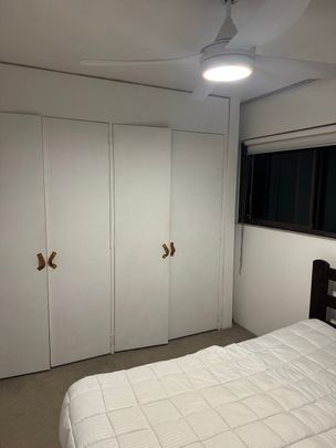 Broadbeach Waters - Photo 1