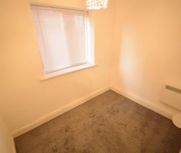 4 bedroom flat to rent - Photo 1