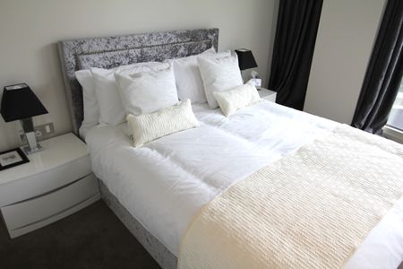 South Bank Tower, Stamford Street, London, SE1 - Photo 4