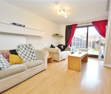 2 bedroom terraced house to rent - Photo 4