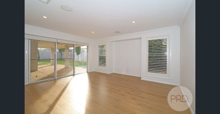 12 Yenda Avenue, Gobbagombalin NSW 2650 - Photo 3