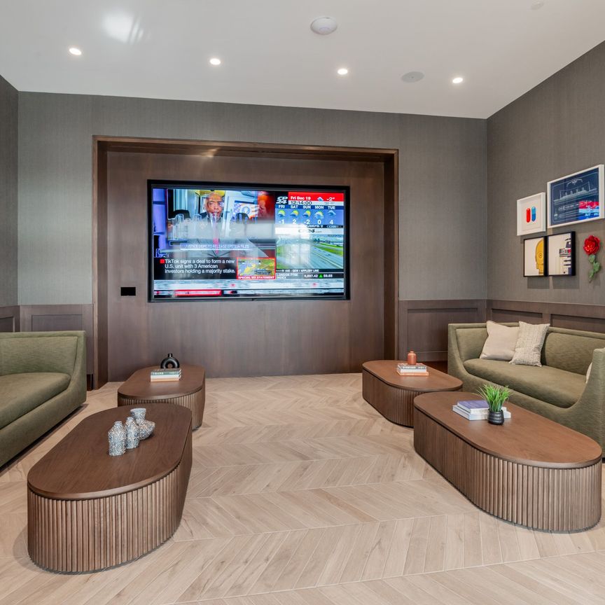 For Lease - 31 York Garden Way Unit# 1001, Toronto, Ontario - Photo 1