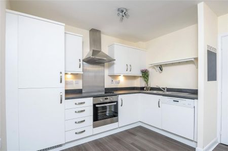2 bedroom apartment to rent - Photo 4