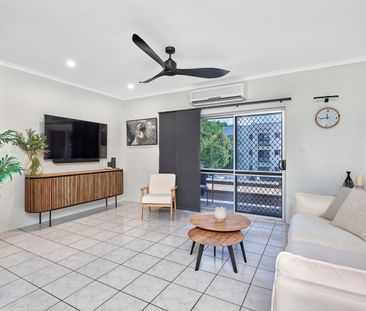 UNFURNISHED RENOVATED 2 BEDROOM UNIT - A STONES THROW FROM THE BEACH! - Photo 1