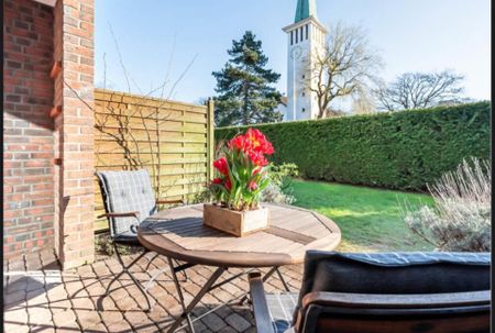 Schöne 2 + 1 - Zimmerwohnung in HH-Jenfeld zum 01.01.2026 - Photo 2