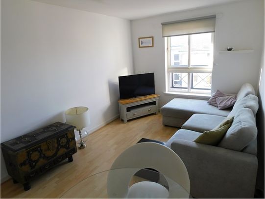 Dryden Gait, Edinburgh, EH7 4QR - Photo 1