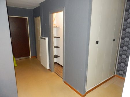 Location Appartement 2 pièces 53m² ILLKIRCH GRAFFENSTADEN 67400 - Photo 3