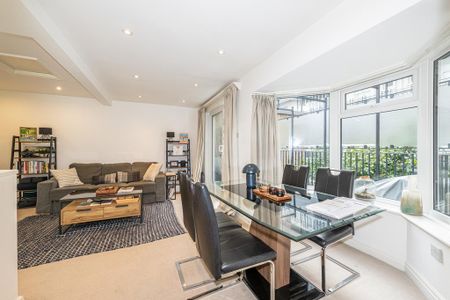 2 bedroom mews to rent - Photo 4