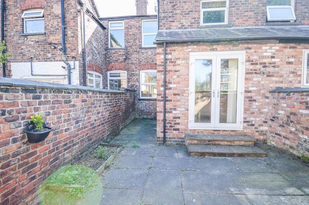 2 bedroom terraced house to rent - Photo 1