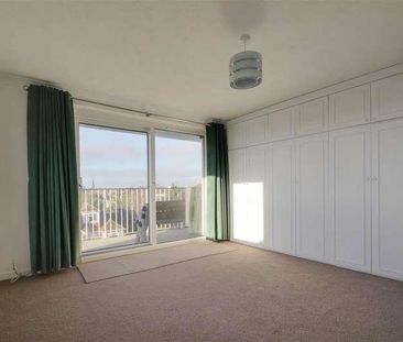 Wessex Court, Tennyson Road, Worthing, BN11 - Photo 5