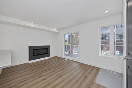 For Lease - 100 Casita Private N/A, Orleans - Convent Glen and Area, Ontario - Photo 3