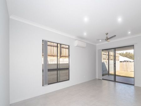 21 Aurora Street, Spring Mountain - Photo 5
