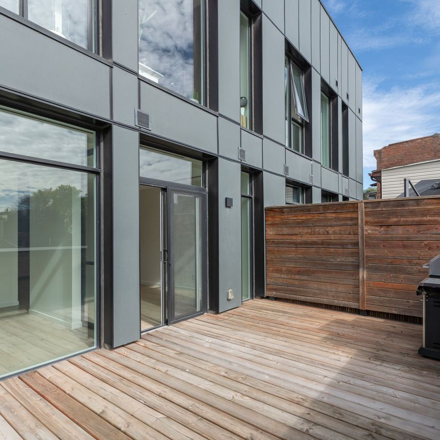 For Lease - 778 Queen Street Unit# 206, Toronto, Ontario - Photo 1