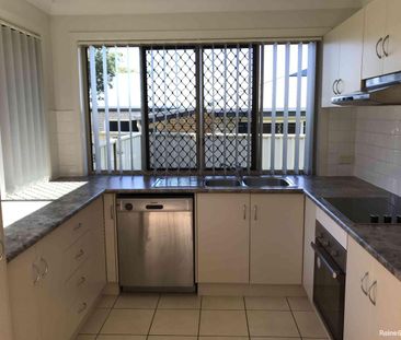1/8 Peregrine Court, Warwick, QLD 4370 - Photo 4