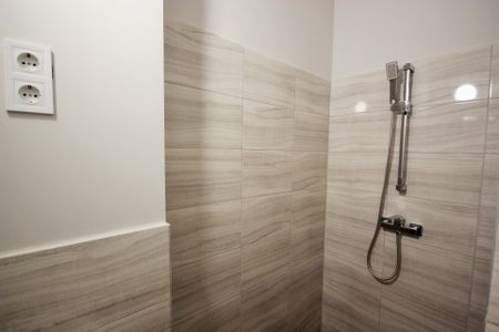 Liliom street - Photo 5