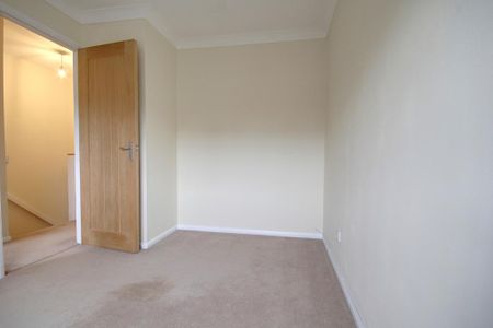 3 bedroom terraced house to rent - Photo 2