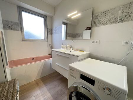 Location Appartement 5 pièces 101m² ANGERS 49100 - Photo 5