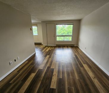 For Lease - 4 Avalon Place Unit# 102, Kitchener, Ontario - Photo 1