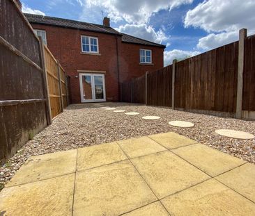 Forest School Street, Rolleston On Dove, Burton Upon Trent DE13 9AZ - Photo 2