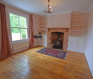 4 bedroom detached house to rent - Photo 2